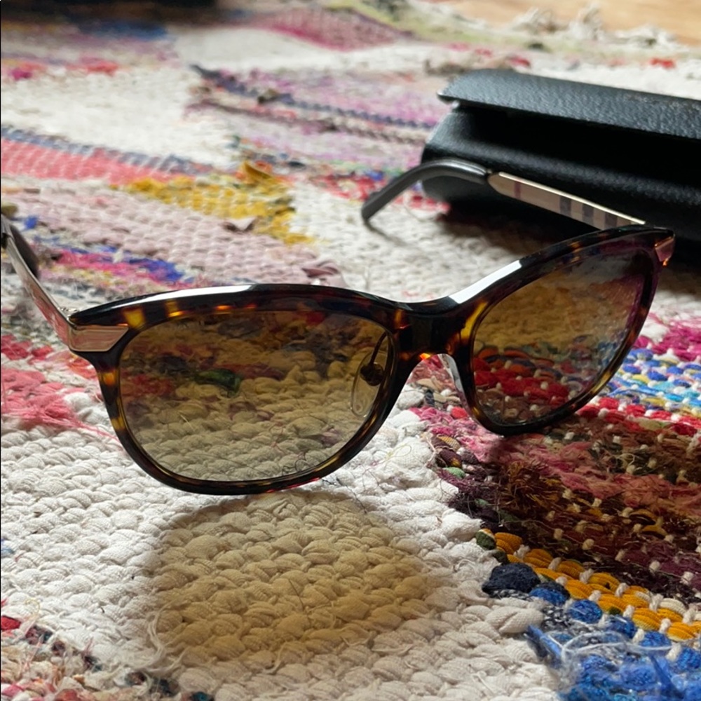 Burberry B 4169-Q polarized sunglasses